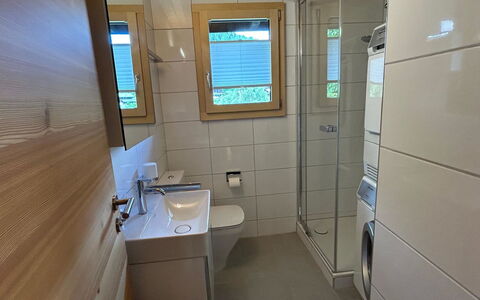 Brunnquell: Håndvask, Bygning, Indretning, Etage, Tap, Gulvbelægning, Sanitærarmatur, Hus, Badeværelse