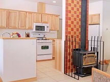70mbr Pet Friendly Cabin w Hot Tub