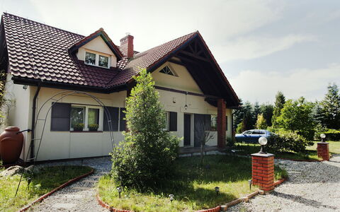 Latków: Græs, Hjem, Land Lot, Have, Bunddække, Dør, Sidespor, Stuehus, Garden Bygninger