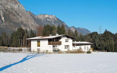 Anger: Sne, Bjerg, Vinter, Bjergrige Landskabsformer, Ejendom, Bjergkæde, Hill Station, Hus, Alps, Himmel