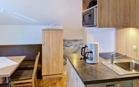 Alpenblick: Træ, Etage, Værelse, Bejdse, Hårdttræ, Loft, Planke, Krydsfiner, Håndvask, Tømmer