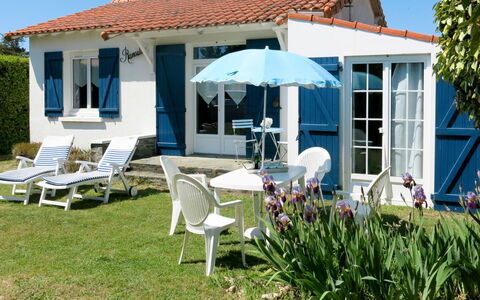 Ramoutier: Ejendom, Hus, Hjem, Bygning, Sommerhus, Ejendom, Villa, Estate, Gård, Stuehus