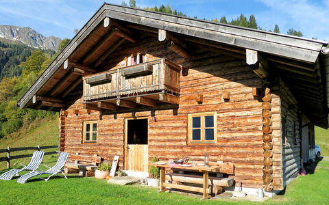 Sturmbachhütte: Hus, Ejendom, Bygning, Bjælkehytte, Hjem, Tag, Sommerhus, Hytte, Ejendom, Stuehus