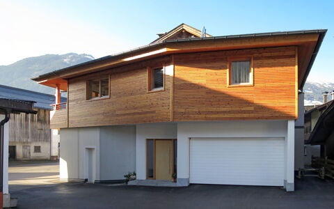 Nina: Ejendom, Hus, Hjem, Tag, Bygning, Sidespor, Ejendom, Boligområde, Facade, Sommerhus