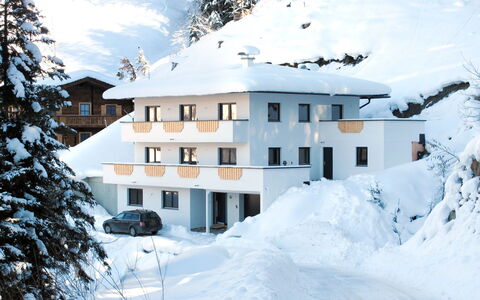 Edelweiss: Sne, Vinter, Ejendom, Hjem, Hus, Fryser, Ejendom, Arkitektur, Hill Station, Bygning