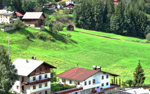Tyrol: Plante, Ejendom, Bygning, Grøn, Naturlige Landskab, Natur, Træ, Highland, Hus, Vegetationen