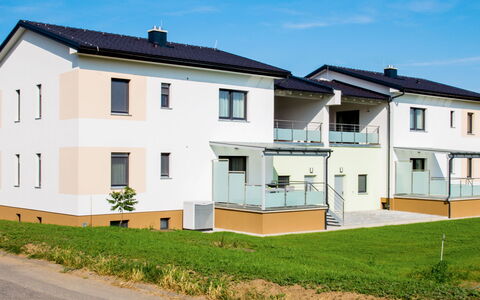 Donnerskirchen 605: Ejendom, Hus, Boligområde, Hjem, Bygning, Ejendom, Kvarter, Lejlighed, Arkitektur, Facade