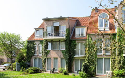 Tossens 622: Bygning, Boligområde, Facade, Busk, Hus, Kvarter, Hjem, Menneskelig Bosættelse, Lejlighed, Estate
