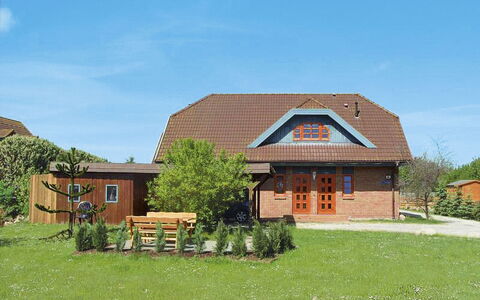 Breege 639: Himmel, Plante, Sky, Land Lot, Naturlige Landskab, Træ, Græs, Sommerhus, Træ, Landskab