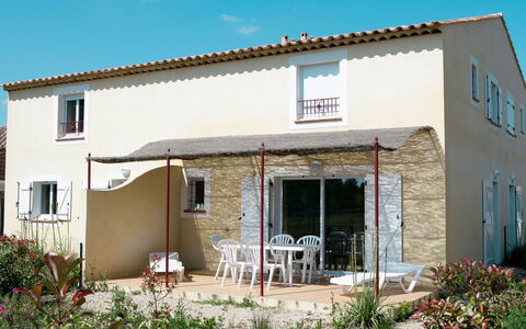 Tourrettes 602: Ejendom, Hus, Bygning, Ejendom, Hjem, Landdistrikt, Facade, Sommerhus, Stuehus, Villa