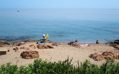 Pinarellu 603: Krop Af Vand, Strand, Hav, Kyst, Ocean, Himmel, Kyst, Ferie, Turisme, Coastal Og Oceaniske Landskabsformer