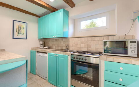 Danijela: Cabinetry, Ejendom, Countertop, Bygning, Skuffe, Komfur, Køkken Apparat, Køkken, Gaskomfur, Træ