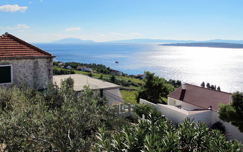 Hvar Kalober 617: Ejendom, Himmel, Hus, Arkitektur, Tag, Ejendom, Bygning, Hjem, Ferie, Hav