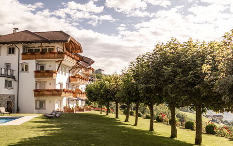 Villandro Villanders 602: Hjem, Lejlighed, Altan, Estate, Villa, Mansion, Hotel, Stuehus