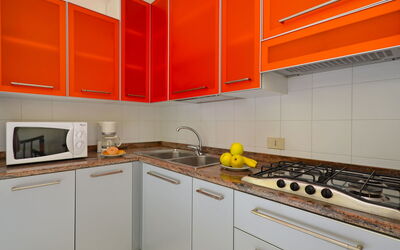 Parco Hemingway 701.20: Køkken, Køkken Apparat, Countertop, Større Bandage, Cabinetry, Køkkenvask, Træ, Gulvbelægning, Indretning, Orange