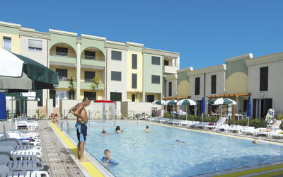 Caorle 642: Svømmepøl, Udvej, Kompositmateriale, Udendørs Møbler, Skygge, Hotel, Eco Hotel, Water Feature, Thermae