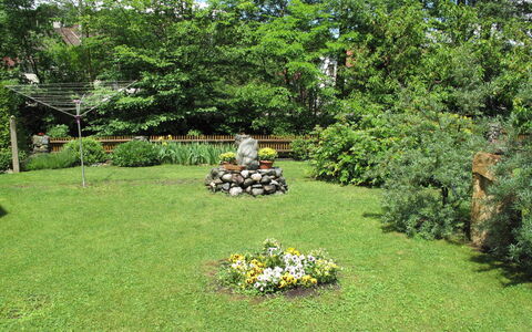 Kern: Lawn, Have, Naturlige Landskab, Græs, Gård, Ejendom, Træ, Plante, Backyard, Botanik