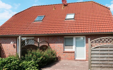 Ditzum 621: Ejendom, Hus, Hjem, Boligområde, Tag, Bygning, Ejendom, Sommerhus, Murværk, Facade