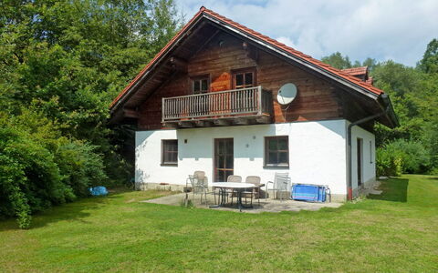 Ilztal: Hus, Ejendom, Hjem, Bygning, Sommerhus, Ejendom, Stuehus, Land Lot, Tag, Estate