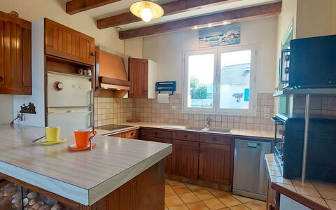 Nature et Mer: Møbel, Køkken, Countertop, Cabinetry, Køkken Apparat, Indretning, Gulvbelægning, Træ, Større Bandage, Etage