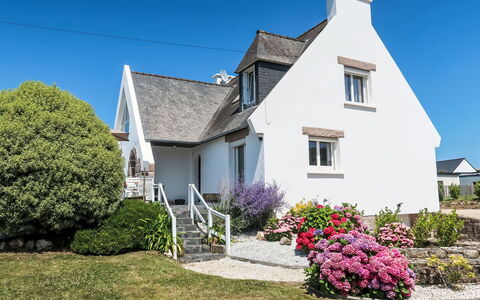 Reve de Mer: Plante, Himmel, Bygning, Ejendom, Vindue, Blomst, Hus, Land Lot, Træ, Sommerhus