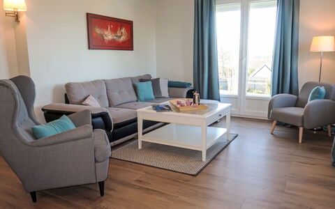 Reve de Mer: Møbel, Indretning, Gulvbelægning, Etage, Træ, Værelse, Stue, Couch, Stol, Bord