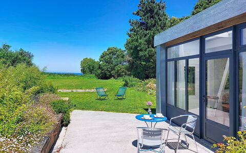 L'Atelier: Busk, Have, Skygge, Landscaping, Lawn, Udendørs Møbler, Gård, Backyard, Eco Hotel, Garden Bygninger
