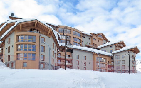Tignes 657: Ejendom, Sne, Hus, Hjem, Bygning, Vinter, Ejendom, Arkitektur, Boligområde, Ejerlejlighed