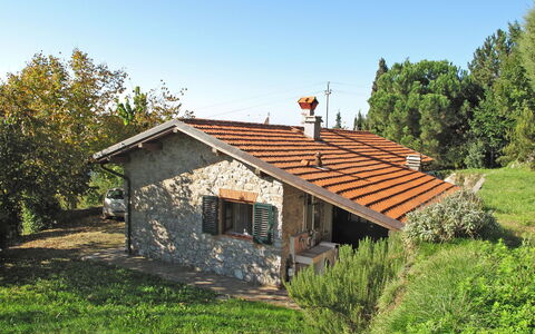 Villetta degli Orti: Himmel, Plante, Bygning, Træ, Naturlige Landskab, Træ, Hus, Græs, Sommerhus, Landdistrikt