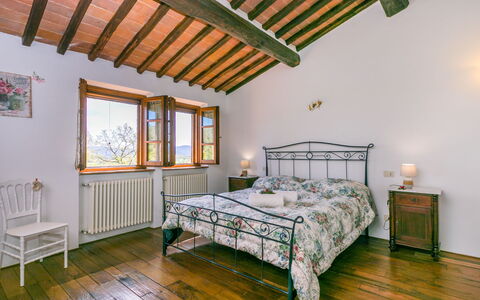 Il Fienile: Plante, Ejendom, Bygning, Naturlige Landskab, Træ, Land Lot, Hus, Sommerhus, Landskab, Boligområde