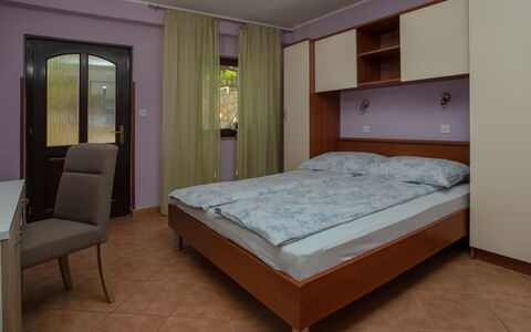 Poreč Kaštelir 655: Soveværelse, Seng, Møbel, Værelse, Madras, Sengetøj, Ejendom, Bed Frame, Etage, Sengetøj