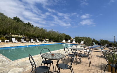 San Lorenzo al Mare 639: Udendørs Møbler, Svømmepøl, Landscaping, Udvej, Eco Hotel, Reflekterende Pool