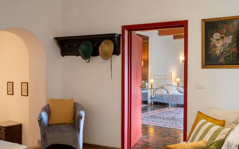 Greve in Chianti 612: Møbel, Bygning, Komfort, Azure, Træ, Textile, Indretning, Skygge, Etage, Stue