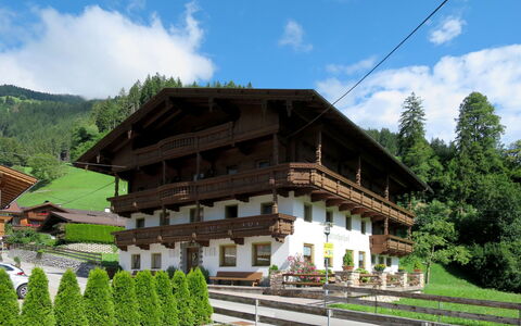 Ratschnhof: Arkitektur, Hus, Ejendom, Bjerg, Bygning, Hill Station, Bjergkæde, Hjem, Ejendom, Alps