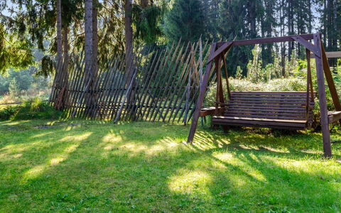 Purnukka: Møbel, Stol, Udendørs Møbler, Bord, Træ, Udendørs Bord, Køkken & Spisebord, Skygge, Have, Paraply