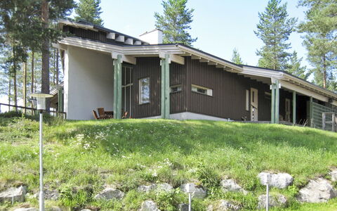 Hiisiranta D1: Møbel, Stol, Udendørs Møbler, Bord, Træ, Udendørs Bord, Køkken & Spisebord, Skygge, Have, Paraply