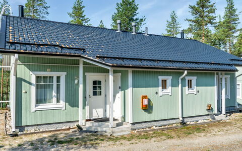 Saunaharju 3: Møbel, Stol, Udendørs Møbler, Bord, Træ, Udendørs Bord, Køkken & Spisebord, Skygge, Have, Paraply