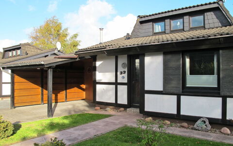 Scout: Himmel, Plante, Sky, Bygning, Vindue, Hus, Skygge, Land Lot, Træ, Sommerhus