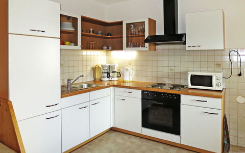 Kohler: Countertop, Cabinetry, Værelse, Køkken, Møbel, Ejendom, Større Bandage, Komfur, Indretning, Bygning