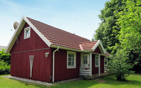 Friedrichsen i: Himmel, Bygning, Plante, Vindue, Hus, Træ, Træ, Land Lot, Sommerhus, Sky