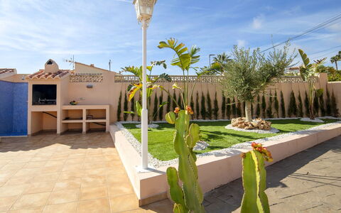 Enrique: Blomsterkrukke, Have, Skygge, Landscaping, Flise, Gårdsplads, Hacienda, Stueplante, Eco Hotel
