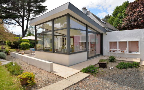 Chante-Brise: Plante, Ejendom, Bygning, Himmel, Træ, Sky, Hus, Land Lot, Arkitektur, Indretning