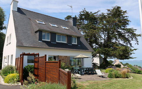 Ker Svea: Hus, Ejendom, Hjem, Boligområde, Ejendom, Bygning, Sommerhus, Tag, Kvarter, Træ
