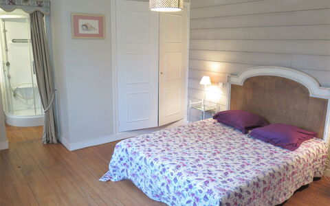 Le Belon: Møbel, Bygning, Komfort, Træ, Textile, Belysning, Bed Frame, Indretning, Gulvbelægning, Etage