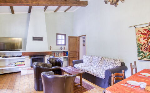 Le Hameau des Launes: Møbel, Ejendom, Bord, Bygning, Træ, Couch, Belysning, Stue, Indretning, Etage