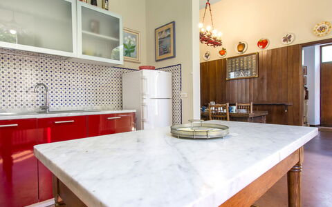 Tamerici: Countertop, Værelse, Ejendom, Møbel, Køkken, Bygning, Indretning, Hus, Etage, Cabinetry
