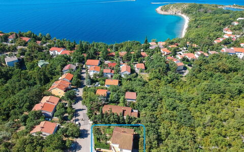 Crikvenica Jadranovo 612: Vand, Ejendom, Bygning, Plante, Azure, Blå, Naturlige Landskab, Træ, Vegetationen, Urban Design