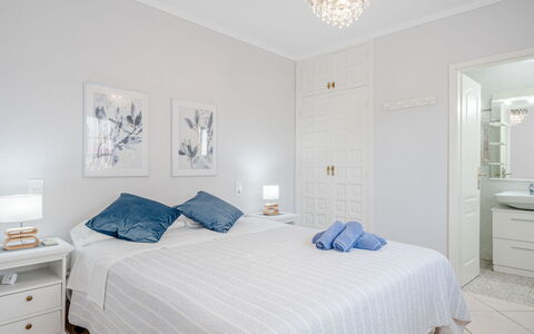 Heringklee: Møbel, Seng, Indretning, Soveværelse, Loft, Etage, Sengetøj, Værelse, Textile, Sengetøj
