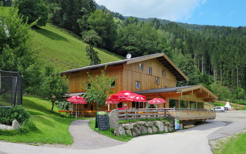 Talbach: Naturlige Landskab, Ejendom, Hill Station, Hus, Hjem, Bygning, Bjerglandsby, Landskab, Botanik, Ejendom