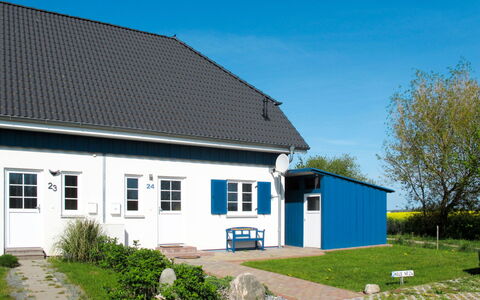 Strelasund: Hus, Ejendom, Hjem, Bygning, Tag, Sommerhus, Ejendom, Stuehus, Arkitektur, Himmel